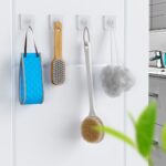 Крючок на клейкой основе